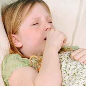 Коклюш у детей: симптомы и лечение 